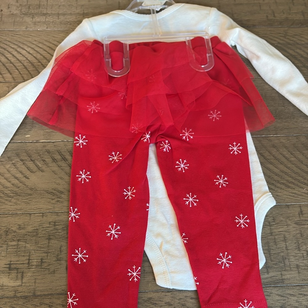 Adorable 12 months holiday pjs - Picture 3 of 3